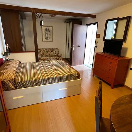 House With Private Garden Apartment Rome Exterior photo